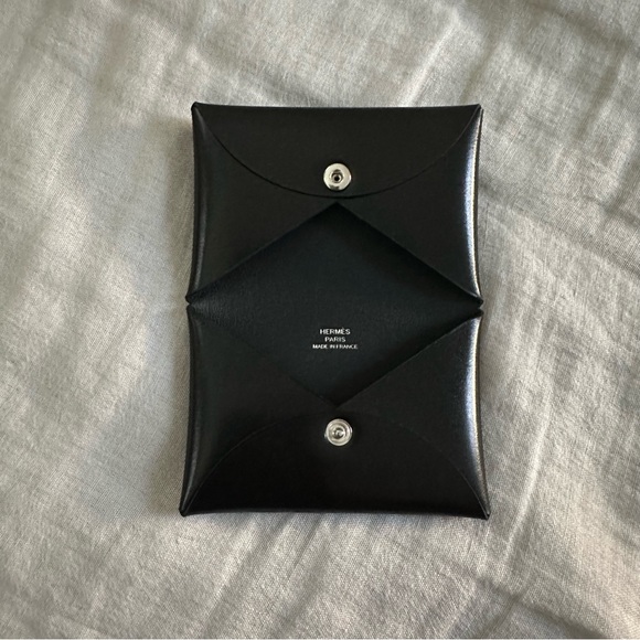 HERMÈS Calvi card holder - Picture 6 of 10